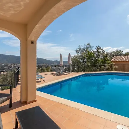 Kristi 9 Pers Privat Pool Vila